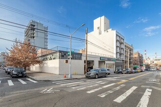 Newly Built 19 Unit Multi Family in Long Island City, NY - Building Photo - Building Photo