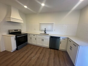 245 Cromley St in Ashville, OH - Building Photo - Building Photo