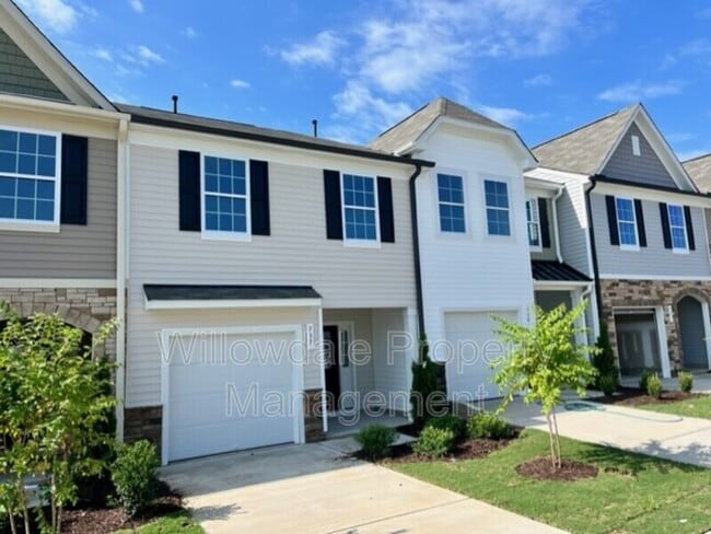 property at 737 Rdg Clf Ln