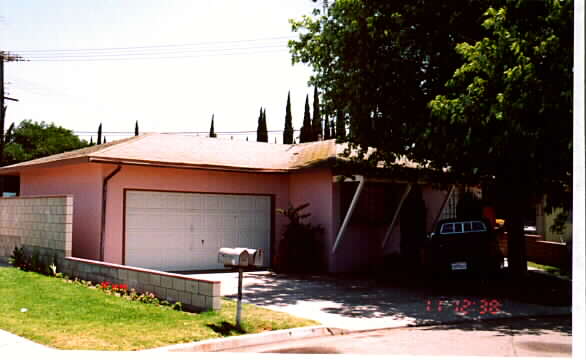 482 Yale Ct in Oxnard, CA - Building Photo