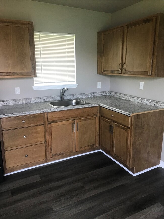 property at 1713 W 5th St