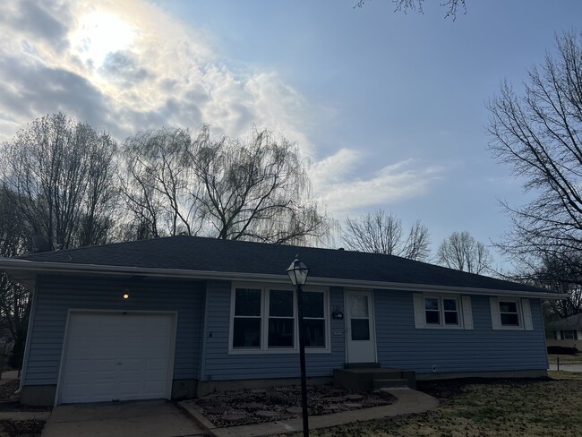 120 Alberto Ln in Florissant, MO - Building Photo - Building Photo