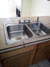 381 E Thoroughbred St in Tucson, AZ - Building Photo - Building Photo
