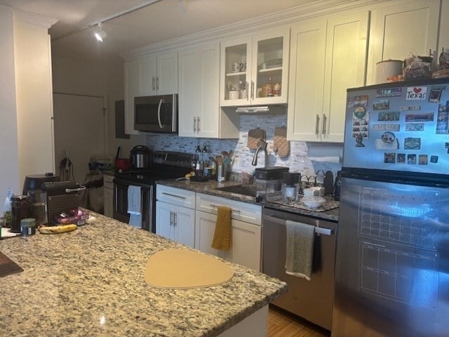 30 Skyline Dr in Braintree, MA - Building Photo