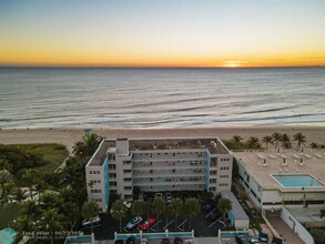 8 Briny Ave in Pompano Beach, FL - Building Photo - Building Photo