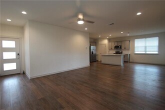 136 Filifera Ct in Leander, TX - Building Photo - Building Photo