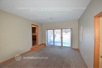 302 Zinnia Ln N in Plymouth, MN - Building Photo - Building Photo