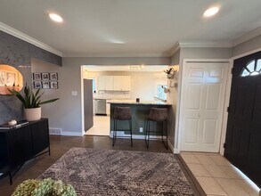 528 S Dorchester Ave in Royal Oak, MI - Building Photo - Building Photo