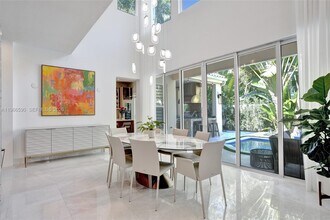 20824 NE 37th Ave in Aventura, FL - Building Photo - Building Photo