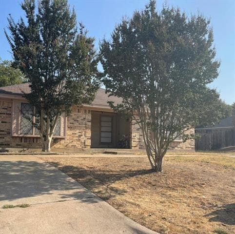 property at 6601 Laura Ann Ct