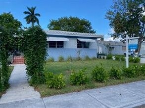 1576 Johnson St in Hollywood, FL - Building Photo - Building Photo