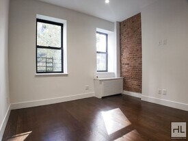 EAST 49 STREET in New York, NY - Building Photo