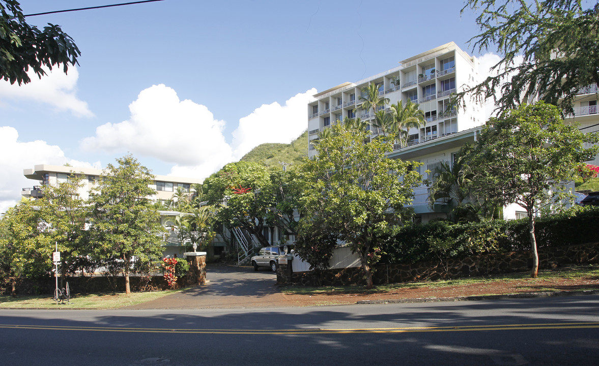 540 Iolani Ave in Honolulu, HI - Foto de edificio