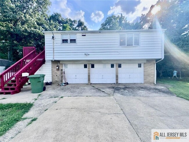 43 Cleveland Ave in Sayreville, NJ - Building Photo - Building Photo