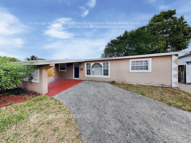 property at 2401 Jamaica Dr