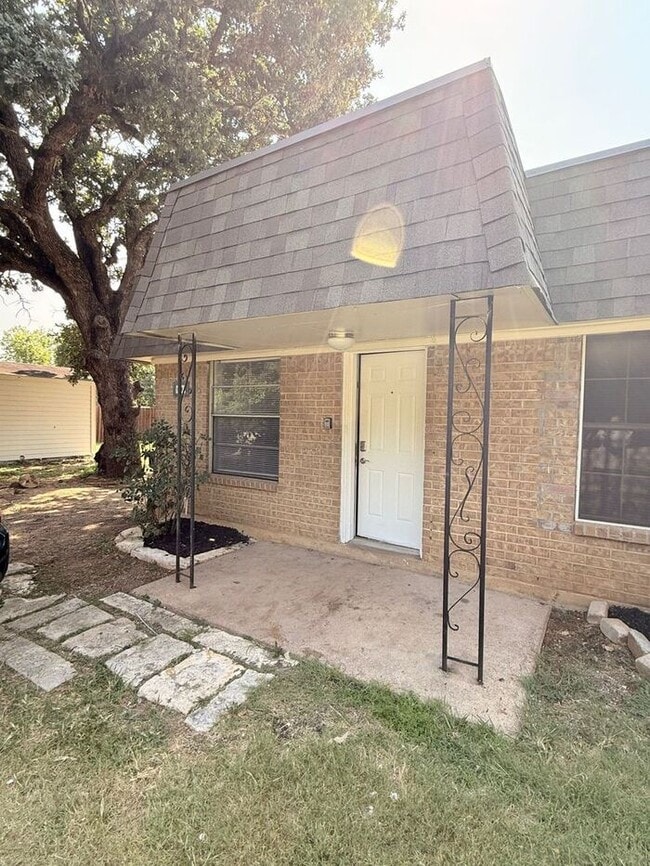 property at 1380 Garza Ln
