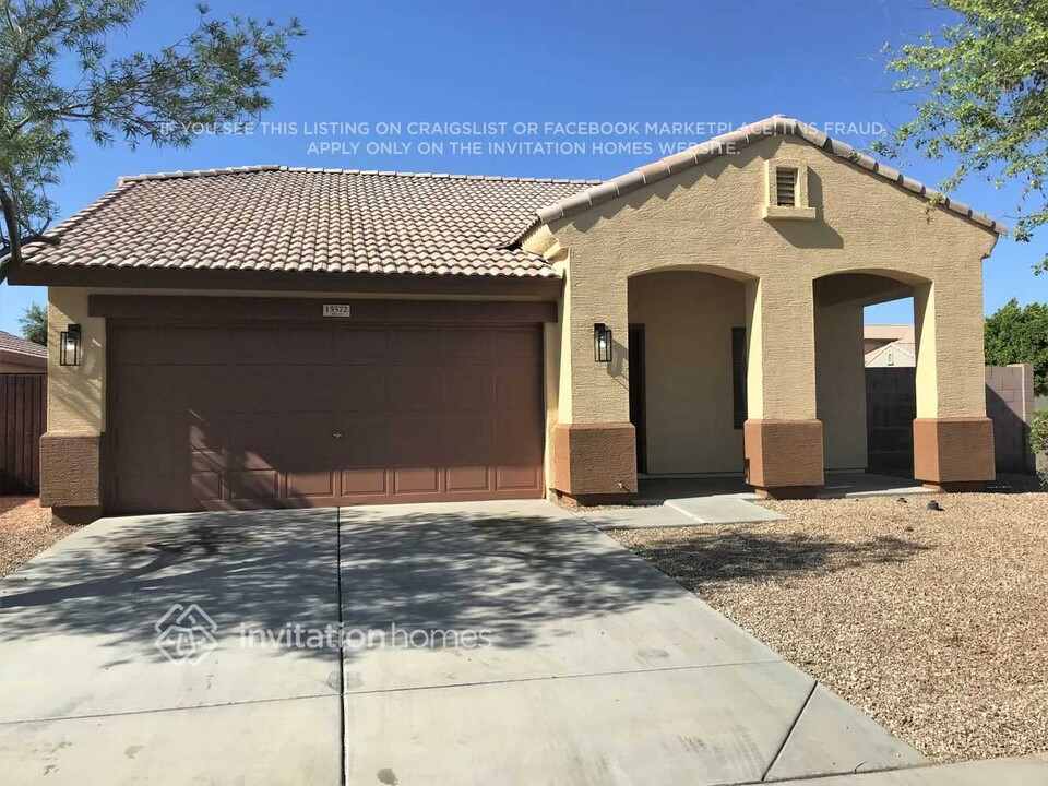 15572 W Meade Ln in Goodyear, AZ - Building Photo