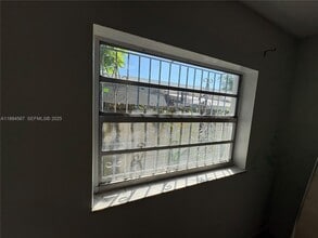 2395 NW 4th St in Miami, FL - Building Photo - Building Photo