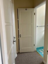 1062 Masselin Ave, Unit 1066 in Los Angeles, CA - Foto de edificio - Building Photo