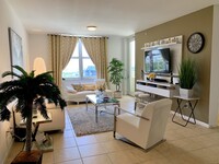 511 SE 5th Ave, Unit Studio in Fort Lauderdale, FL - Building Photo - Building Photo