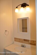 202 Foxhall Ave in Kingston, NY - Building Photo - Building Photo