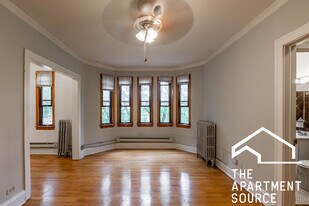 4631 N Paulina St in Chicago, IL - Building Photo