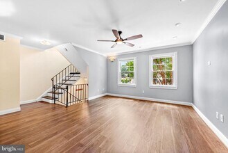 2909 Espana Ct in Fairfax, VA - Building Photo - Building Photo