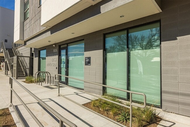 property at 1806 Clubview Ave