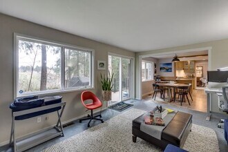 18517 9th Ave W in Lynnwood, WA - Building Photo - Building Photo