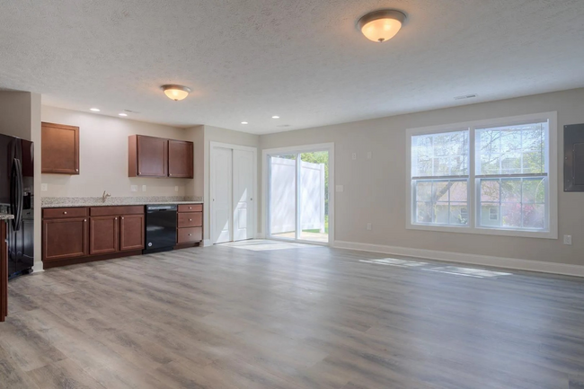 415 Twisted Oak Dr NW in Christiansburg, VA - Building Photo - Building Photo