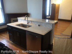 127 W Hubbard Ave in Columbus, OH - Building Photo - Building Photo
