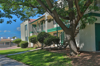 Falcon Court Apartments in Sierra Vista, AZ - Building Photo - Building Photo