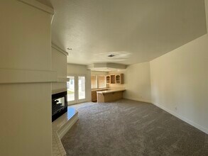 22747 Pebblestone Dr in Nuevo, CA - Foto de edificio - Building Photo