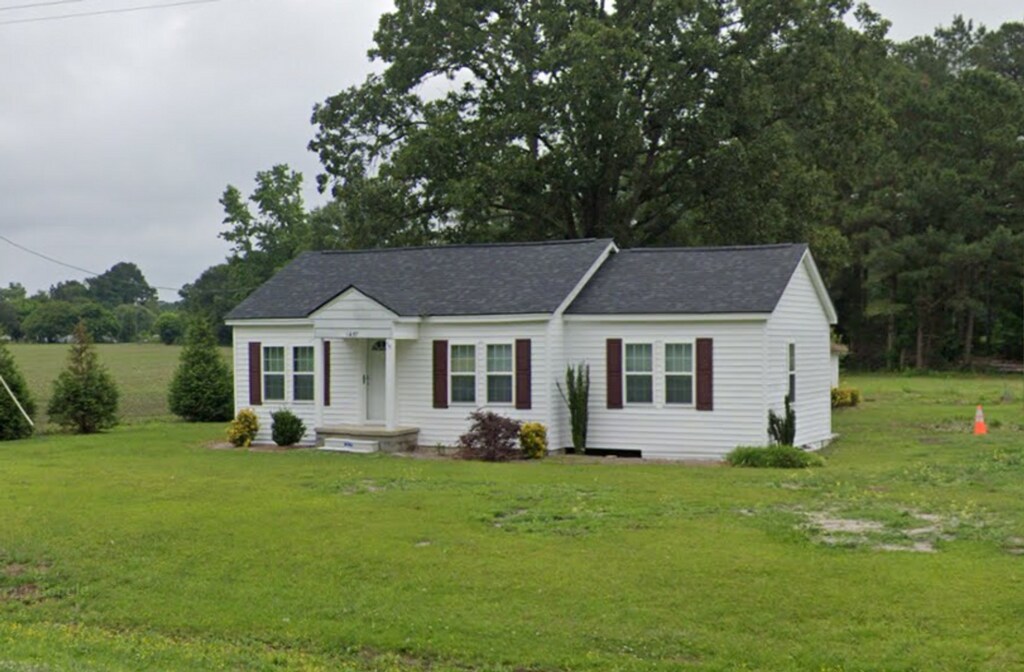 1457 Wilmington Hwy Rentals in Willard, NC