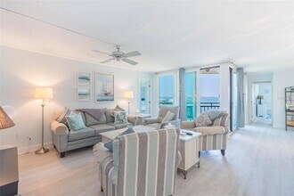 5825 PUERTA DEL SOL Blvd in St. Petersburg, FL - Building Photo - Building Photo
