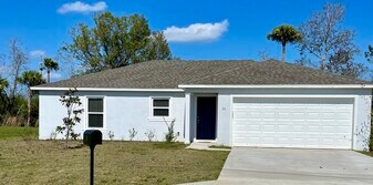 26 Biscayne Dr in Palm Coast, FL - Building Photo