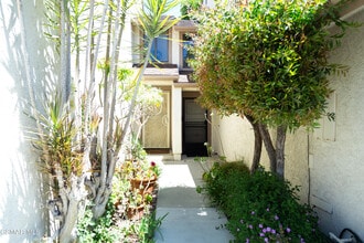 215 Blackfoot Ln in Ventura, CA - Building Photo - Building Photo