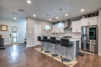 1339 Hendricks Ave in Dallas, TX - Building Photo - Building Photo