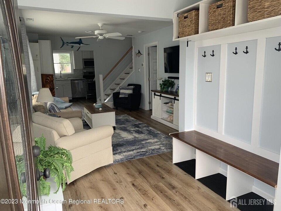 602 18th Ave in Belmar, NJ - Building Photo