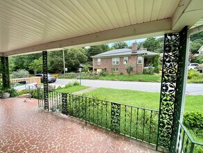 35 Melrose Ave in Asheville, NC - Building Photo - Building Photo