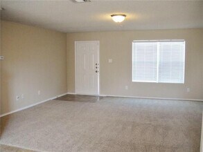 1808 Vineridge Ln in Burleson, TX - Building Photo - Building Photo