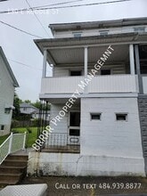 130 E Ruddle St in Coaldale, PA - Building Photo - Building Photo