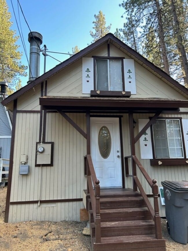 property at 42769 La Cerena Ave