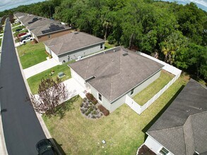 5234 Oakland Lake Cir in Fort Pierce, FL - Building Photo - Building Photo
