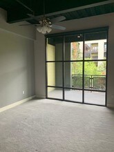 350 E Short St-Unit -226 in Lexington, KY - Foto de edificio - Building Photo