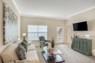 Springfield Apartments in Lubbock, TX - Foto de edificio - Building Photo