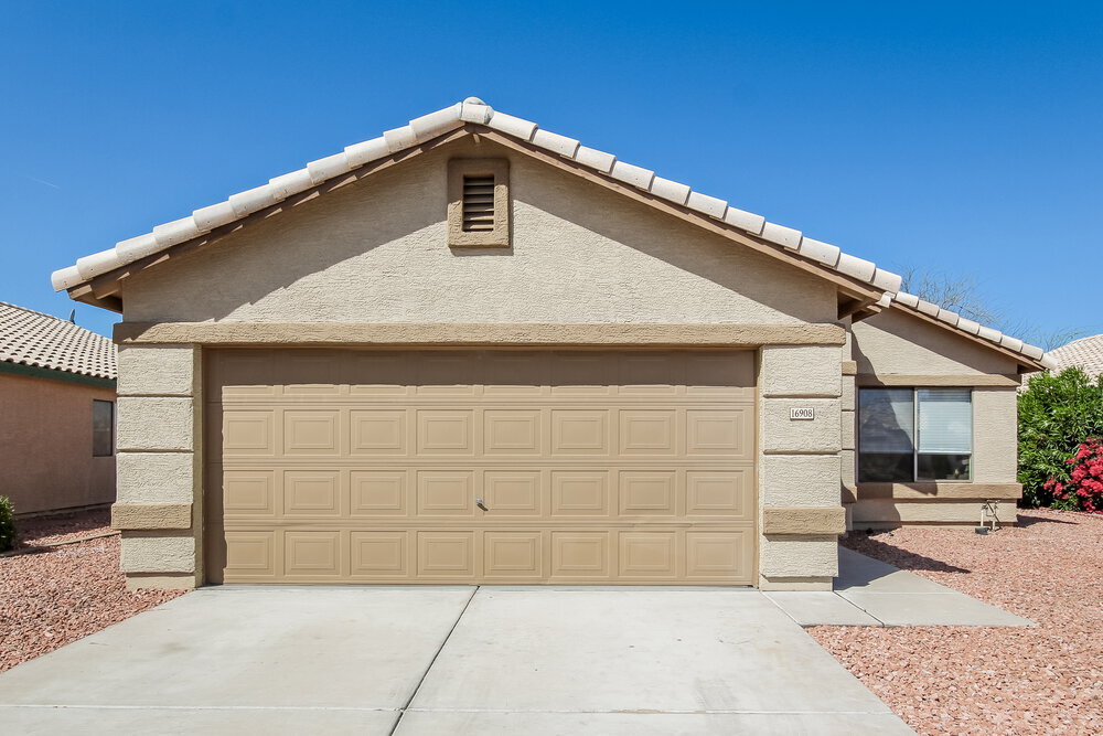 16908 N 160th Ave in Surprise, AZ - Building Photo