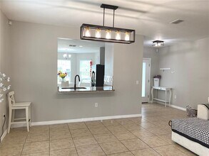 8948 Mondial Ct in Venice, FL - Building Photo - Building Photo