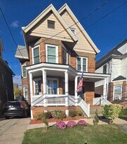 272 Market St, Unit 2 in Perth Amboy, NJ - Building Photo