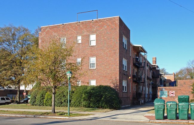 ROCK HAVEN in Norfolk, VA - Foto de edificio - Building Photo